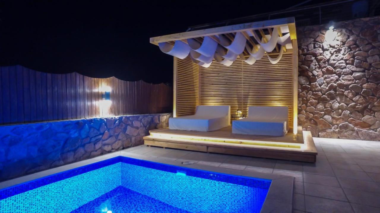 Luxury Suite By The Pool 埃拉特 外观 照片